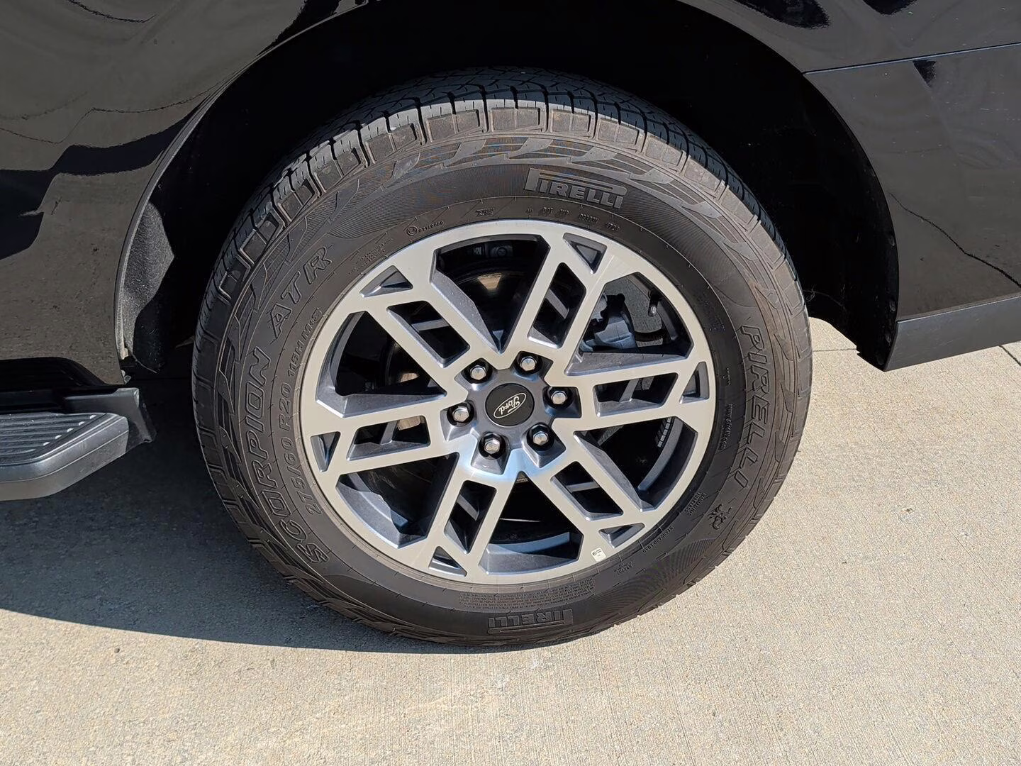 2025 Agate Black Ford Expedition Active 4X4 SUV