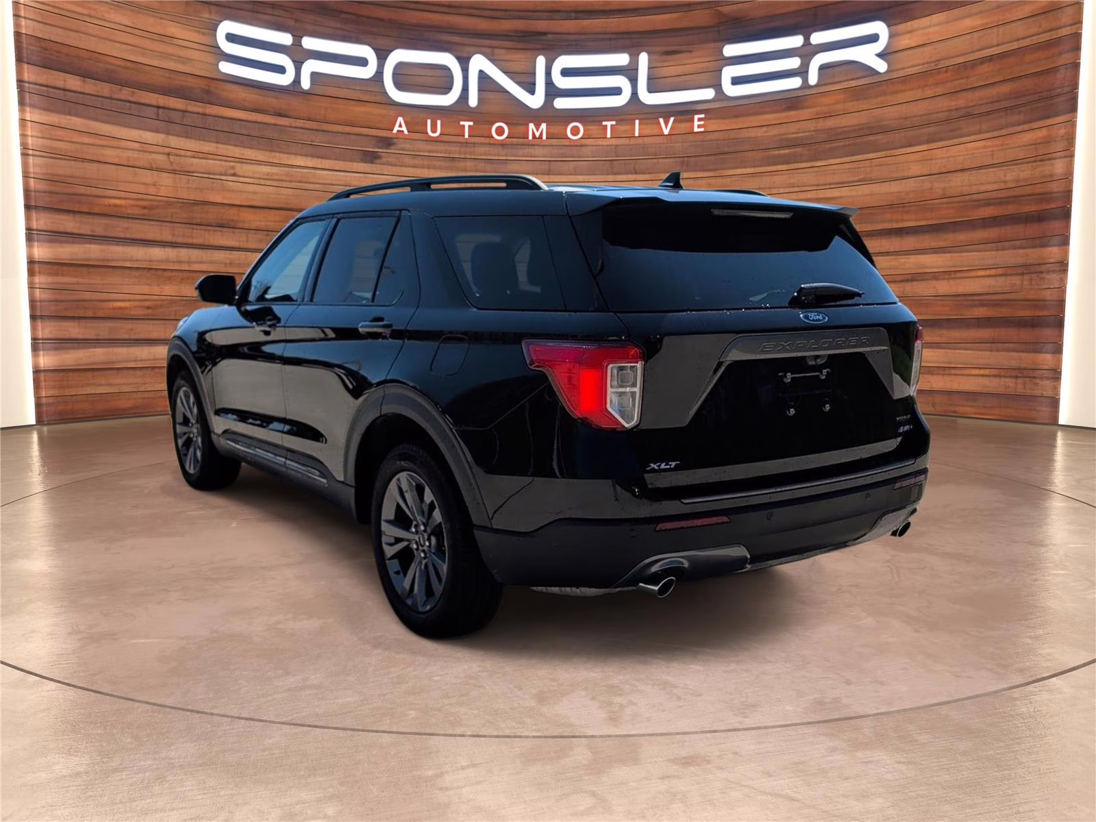 2024 Agate Black Ford Explorer XLT 4X4 SUV