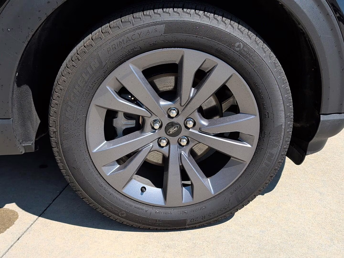 2024 Agate Black Ford Explorer XLT 4X4 SUV