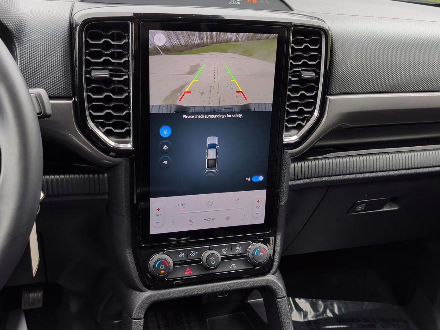 2025 Ruby Red Metallic Tinted Clearcoat Ford Ranger XLT 4X4 Truck