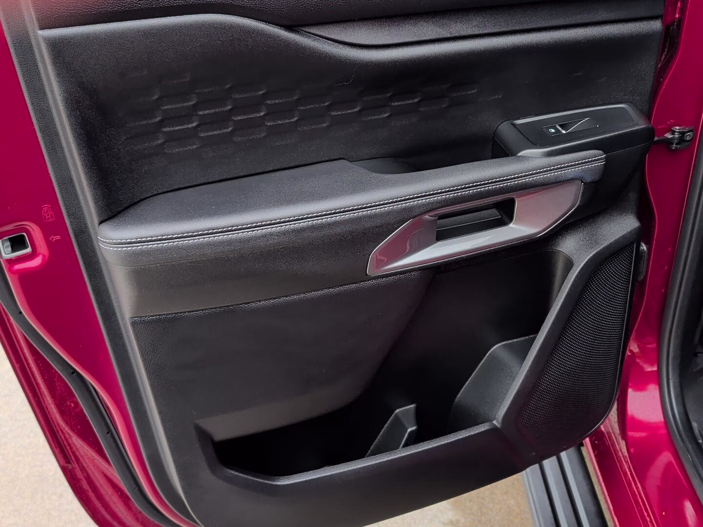 2025 Ruby Red Metallic Tinted Clearcoat Ford Ranger XLT 4X4 Truck