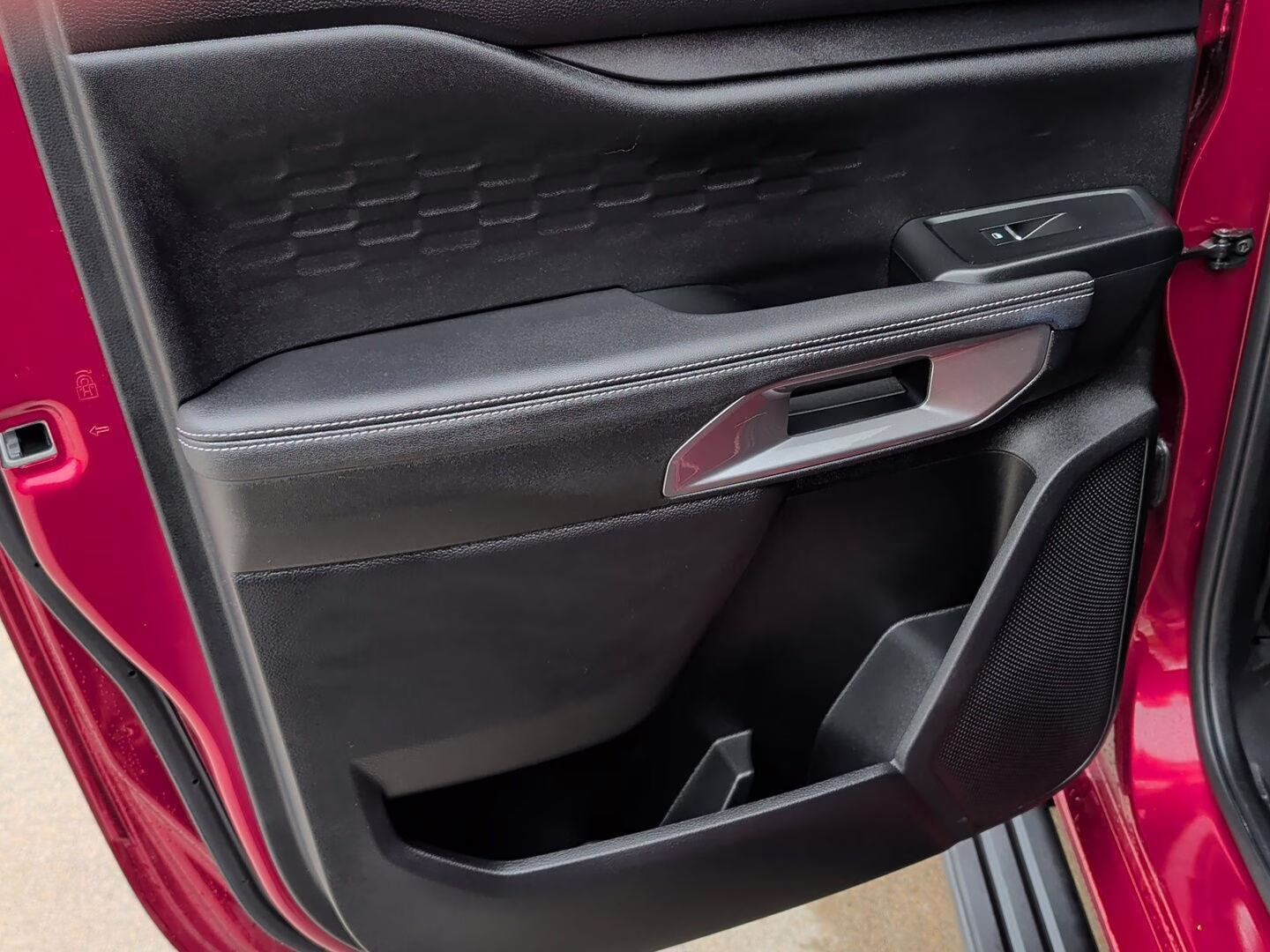 2025 Ruby Red Metallic Tinted Clearcoat Ford Ranger XLT 4X4 Truck