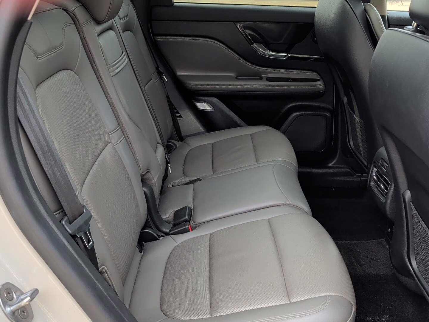 2023 Ceramic Pearl Metallic Tinted Clearcoat Lincoln Corsair Reserve 111 AWD SUV