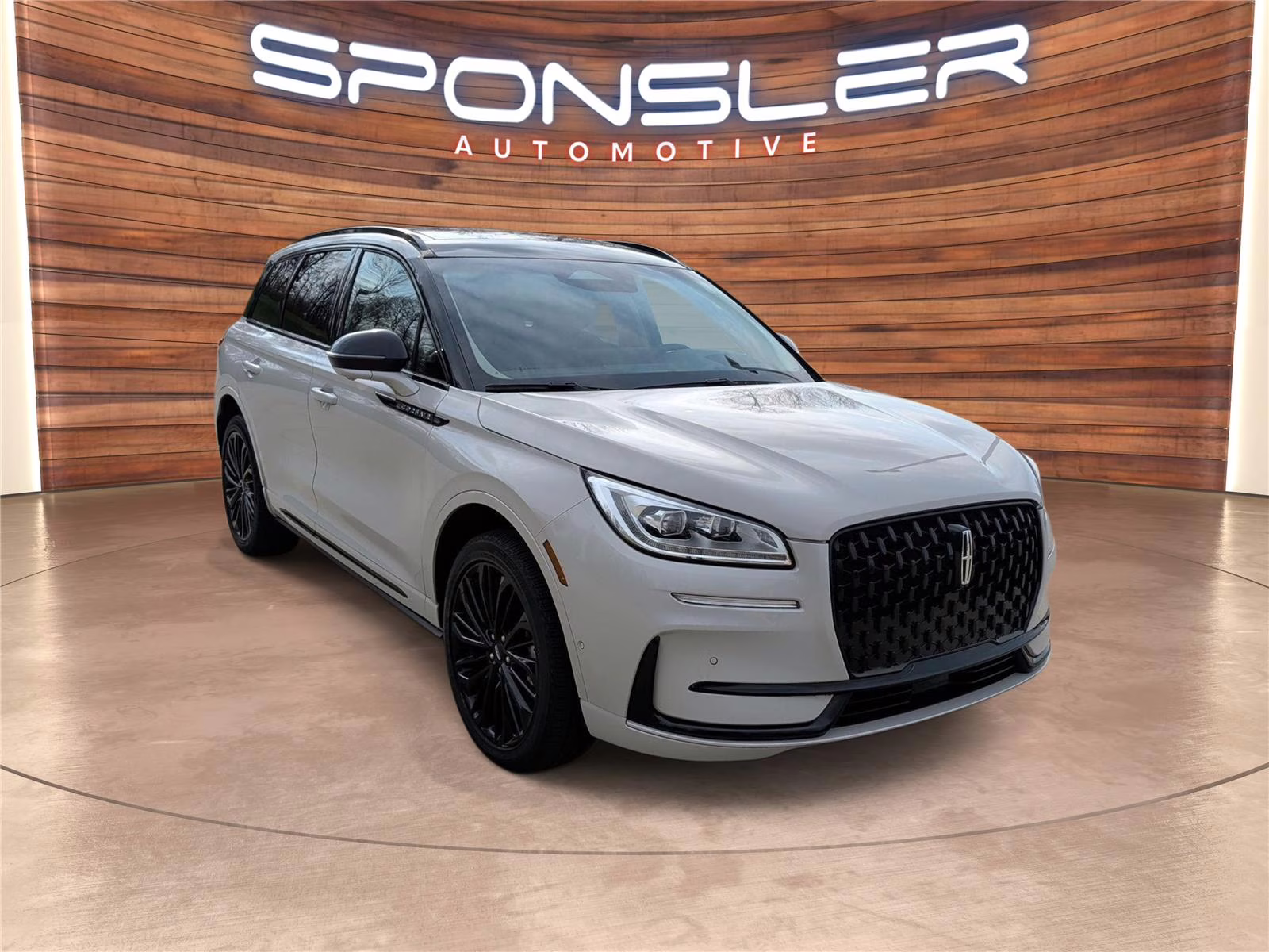 2023 Ceramic Pearl Metallic Tinted Clearcoat Lincoln Corsair Reserve 111 AWD SUV