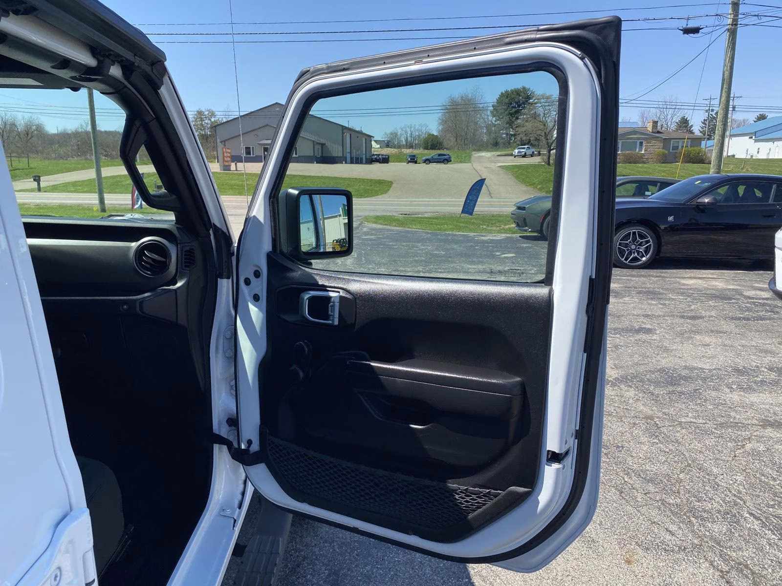 2022 Bright White Clearcoat Jeep Gladiator Willys Sport 4X4 Truck