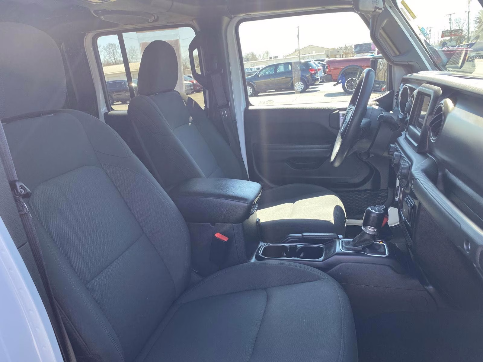 2022 Bright White Clearcoat Jeep Gladiator Willys Sport 4X4 Truck