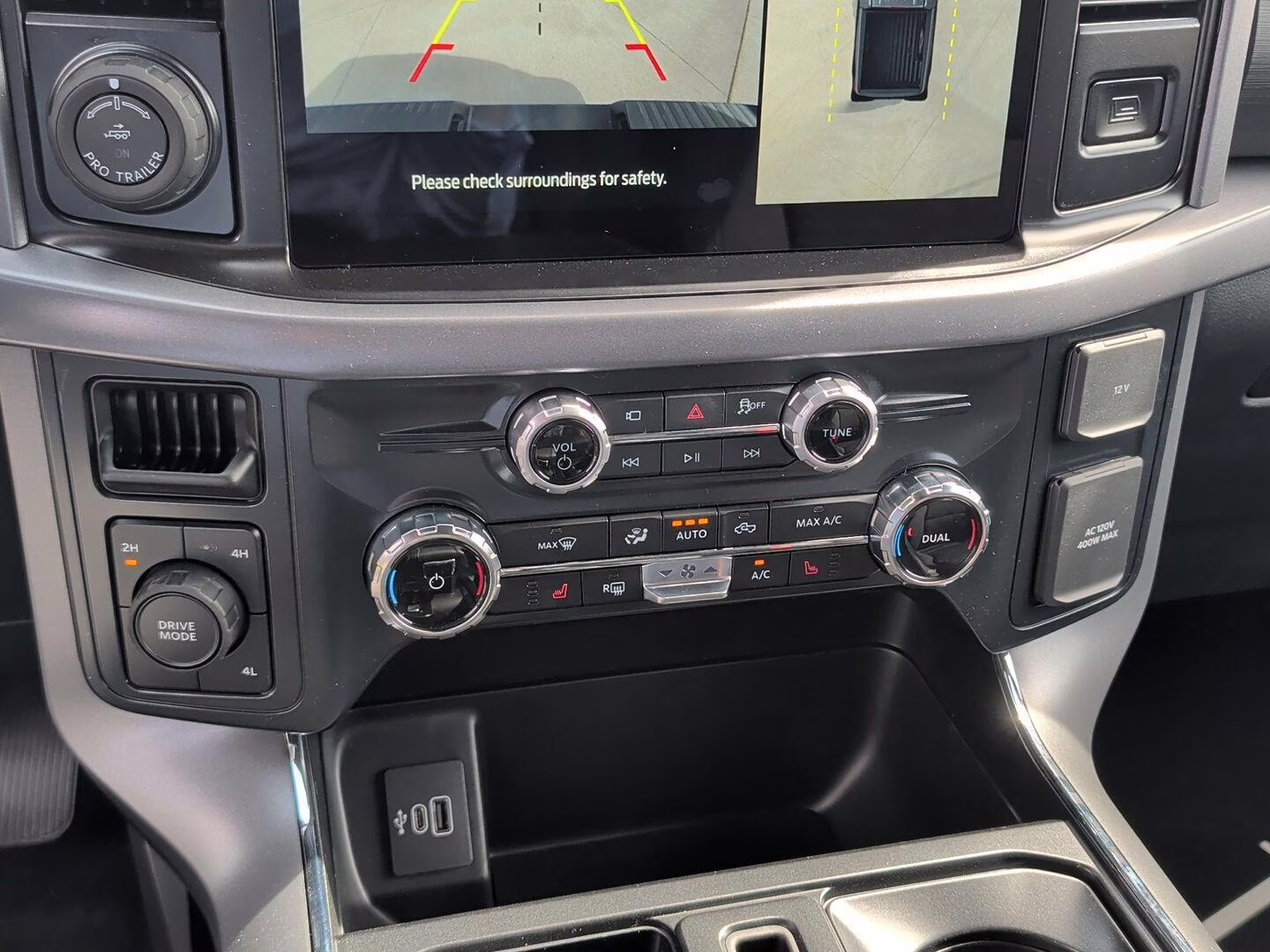 2026 Oxford White Ford F-150 XLT 4X4 Truck