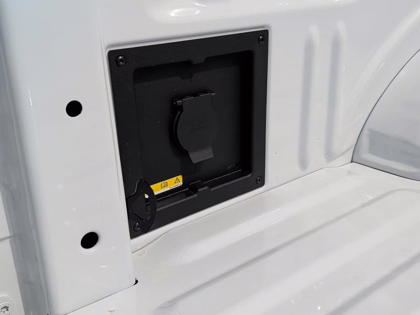 2026 Oxford White Ford F-150 XLT 4X4 Truck