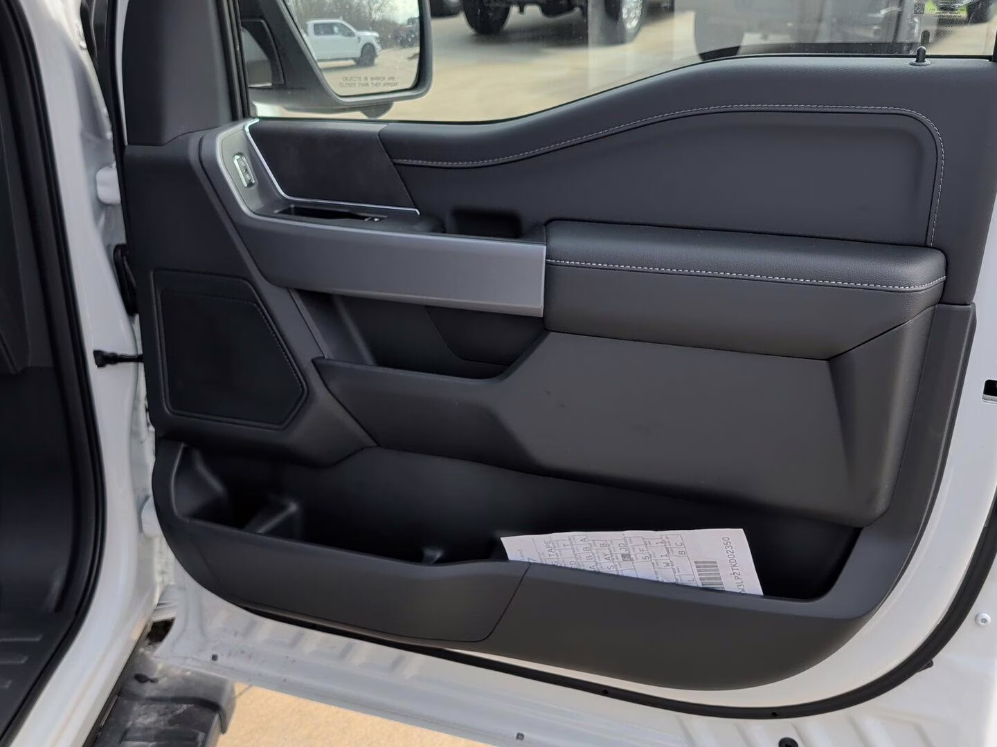 2026 Oxford White Ford F-150 XLT 4X4 Truck