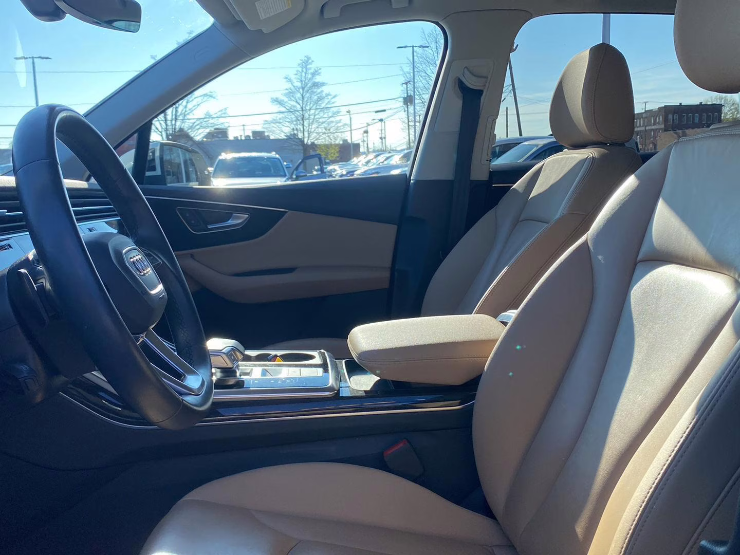 2023 Carrara White Audi Q7 Premium AWD SUV