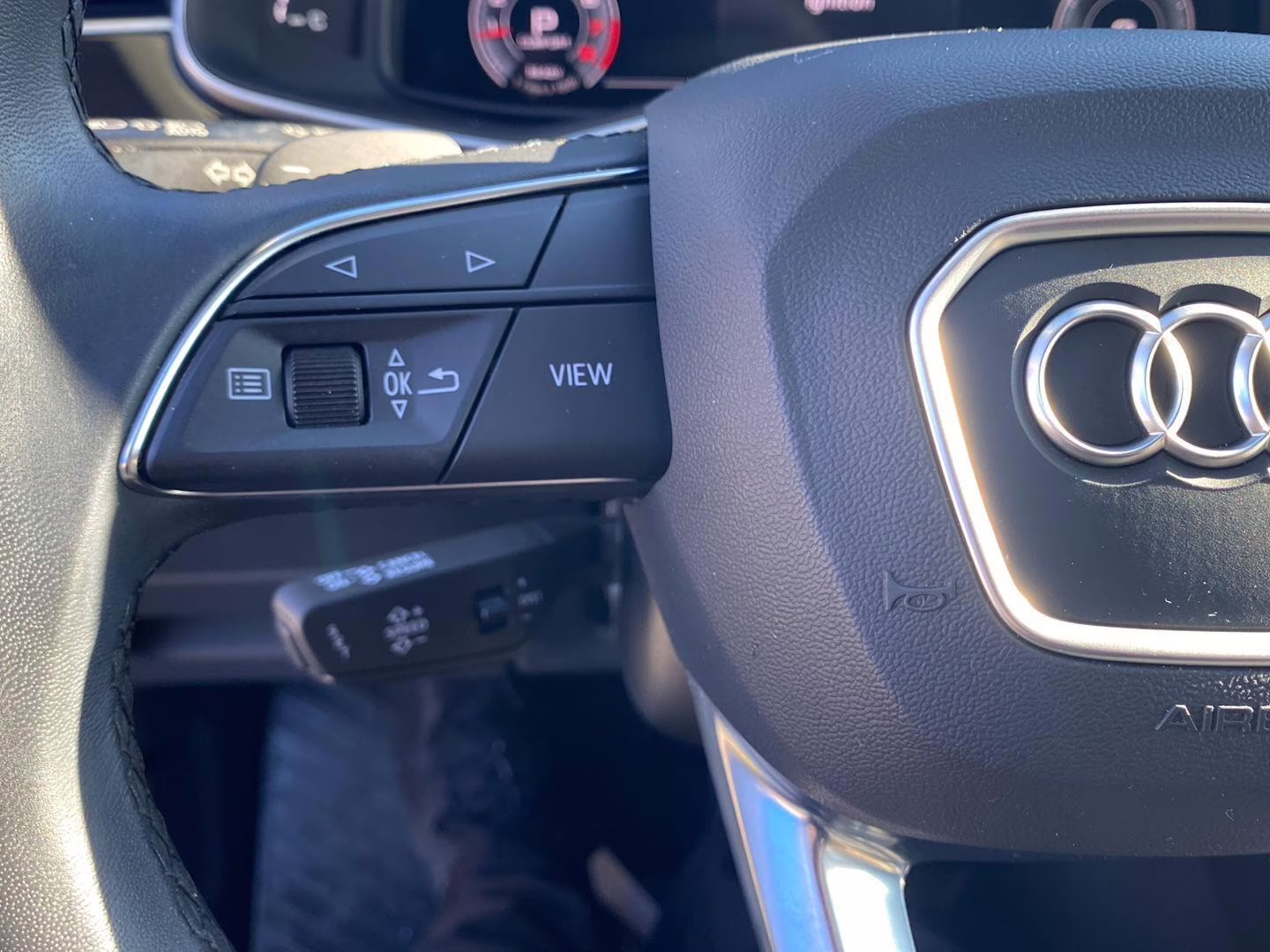 2023 Carrara White Audi Q7 Premium AWD SUV