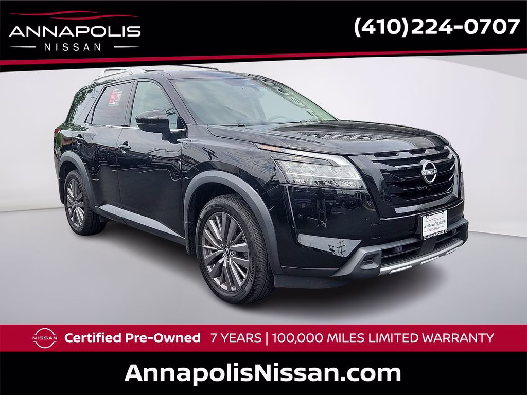 2023 Super Black Nissan Pathfinder SL 4X4 SUV