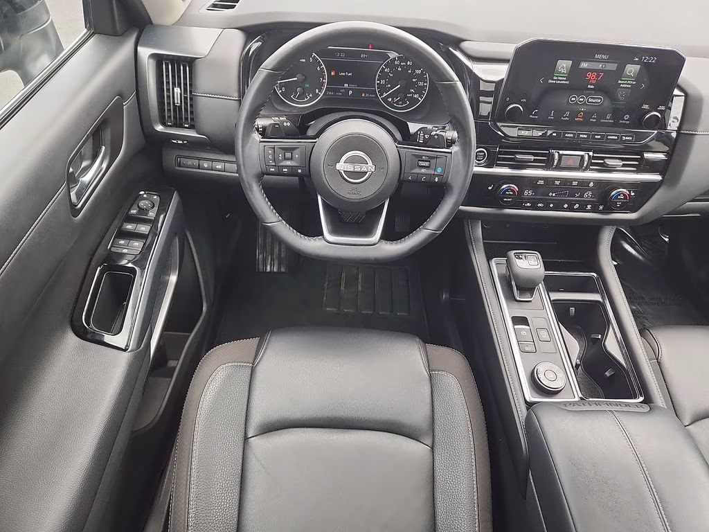 2023 Super Black Nissan Pathfinder SL 4X4 SUV