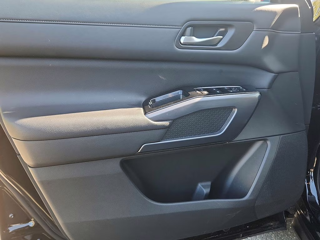 2023 Super Black Nissan Pathfinder SL 4X4 SUV