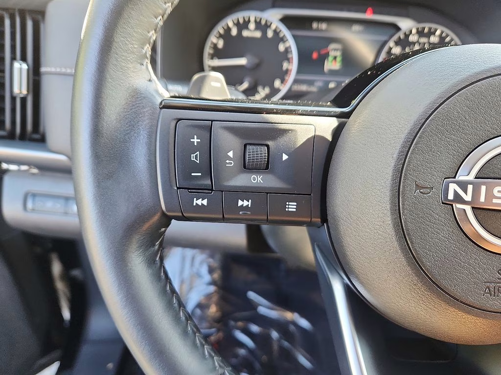 2023 Super Black Nissan Pathfinder SL 4X4 SUV