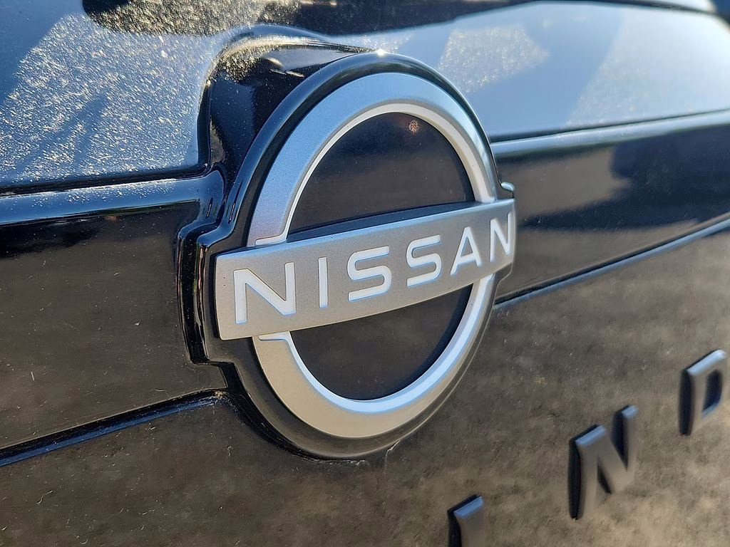 2023 Super Black Nissan Pathfinder SL 4X4 SUV