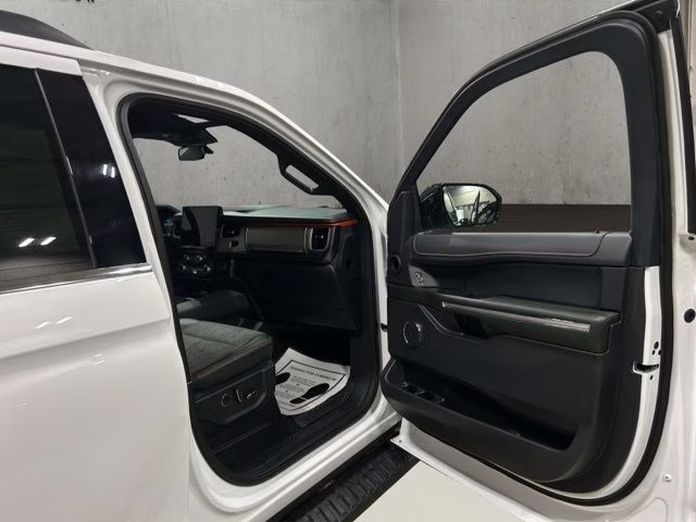 2024 Oxford White Ford Expedition Timberline 4X4 SUV