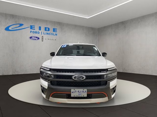 2024 Oxford White Ford Expedition Timberline 4X4 SUV