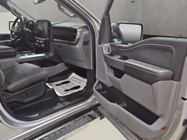 2025 Iconic Silver Metallic Ford F-150 XLT 4X4 Truck