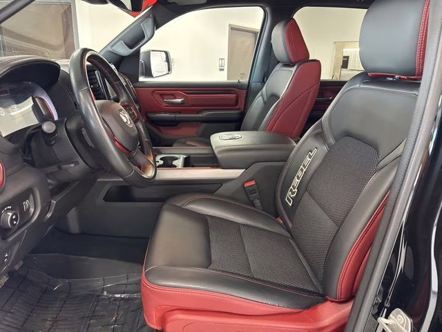 2023 Diamond Black Crystal Pearlcoat Ram 1500 Rebel 4X4 Truck