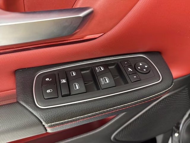 2023 Diamond Black Crystal Pearlcoat Ram 1500 Rebel 4X4 Truck