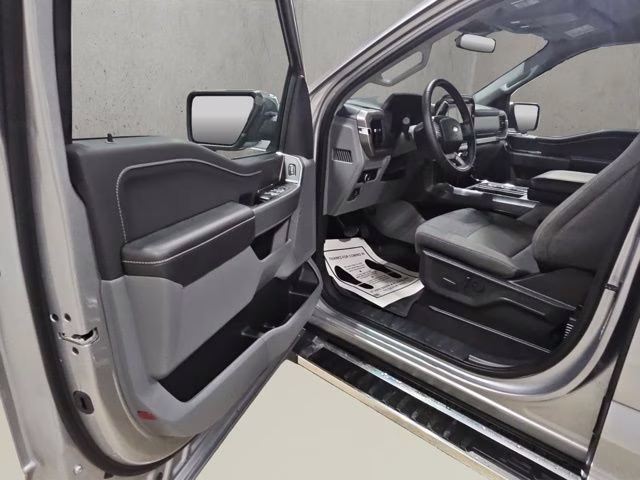 2025 Iconic Silver Metallic Ford F-150 XLT 4X4 Truck