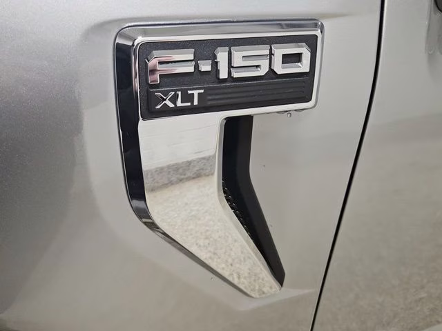 2025 Iconic Silver Metallic Ford F-150 XLT 4X4 Truck