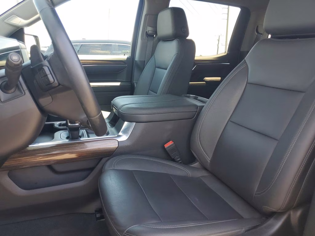 2023 Sand Dune Metallic Chevrolet Silverado 1500 LT Trail Boss 4X4 Truck