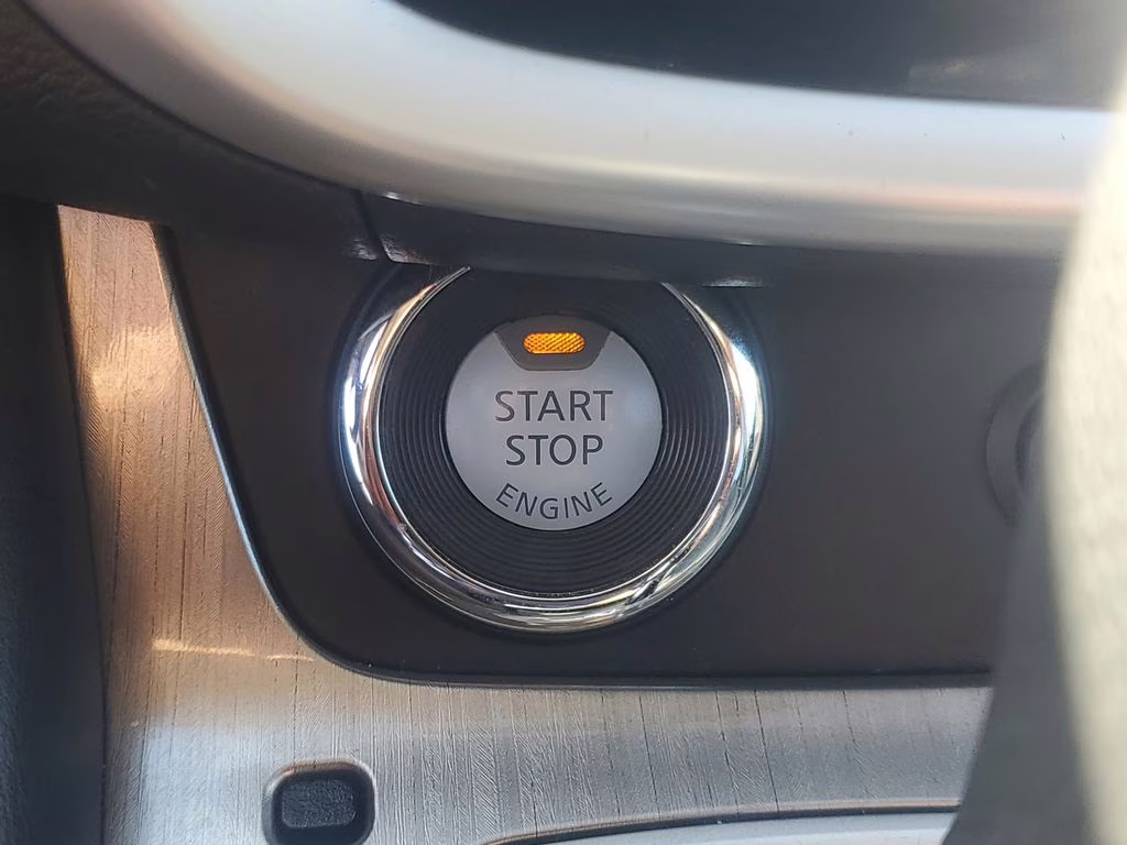 2017 Magnetic Black Metallic Nissan Murano SV AWD SUV