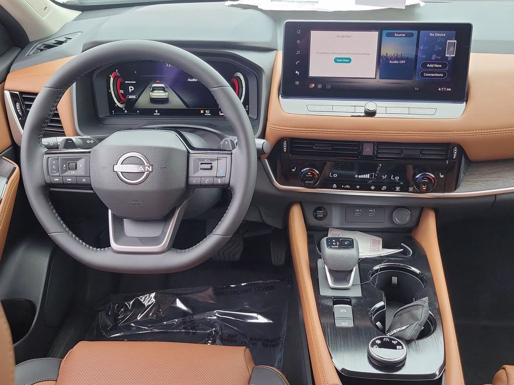2026 Everest White Pearl/Super Black Nissan Rogue Platinum AWD SUV