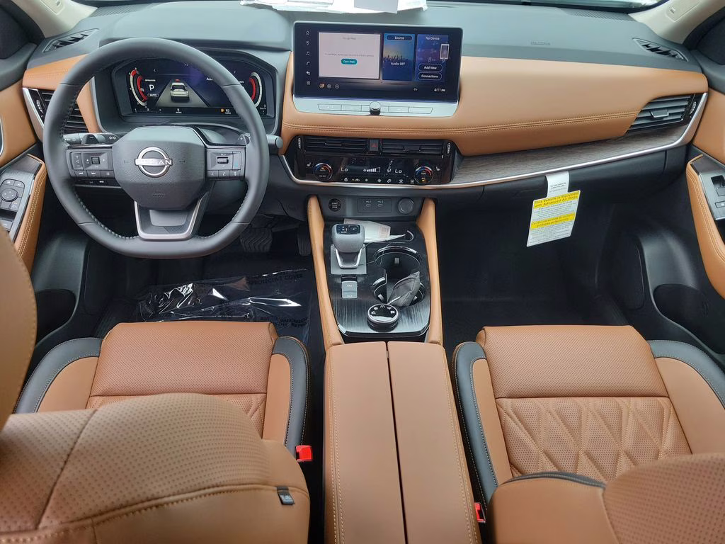 2026 Everest White Pearl/Super Black Nissan Rogue Platinum AWD SUV
