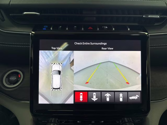 2022 Bright White Clearcoat Jeep Grand Cherokee Overland 4xe 4X4 SUV