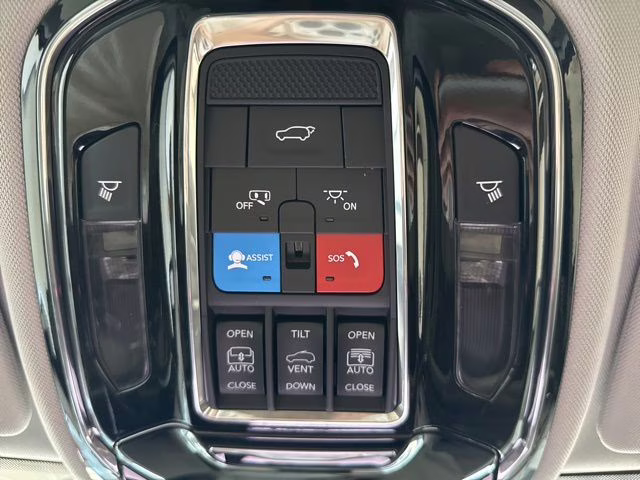 2022 Bright White Clearcoat Jeep Grand Cherokee Overland 4xe 4X4 SUV