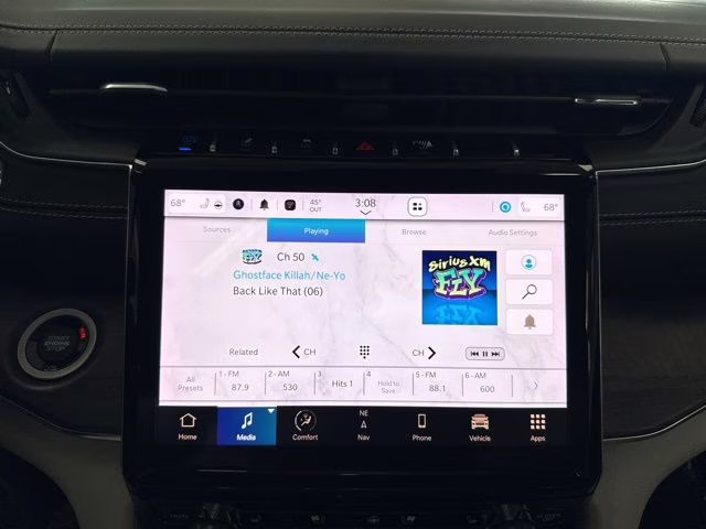 2022 Bright White Clearcoat Jeep Grand Cherokee Overland 4xe 4X4 SUV