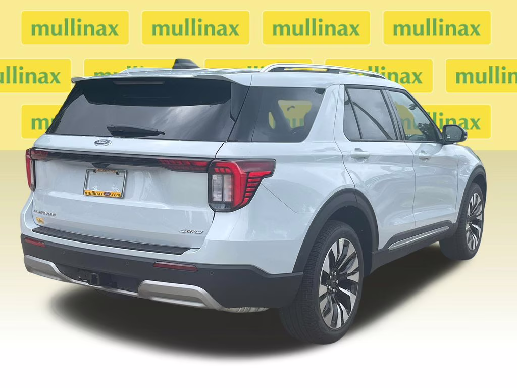 2026 Space White Metallic Ford Explorer Platinum 4X4 SUV
