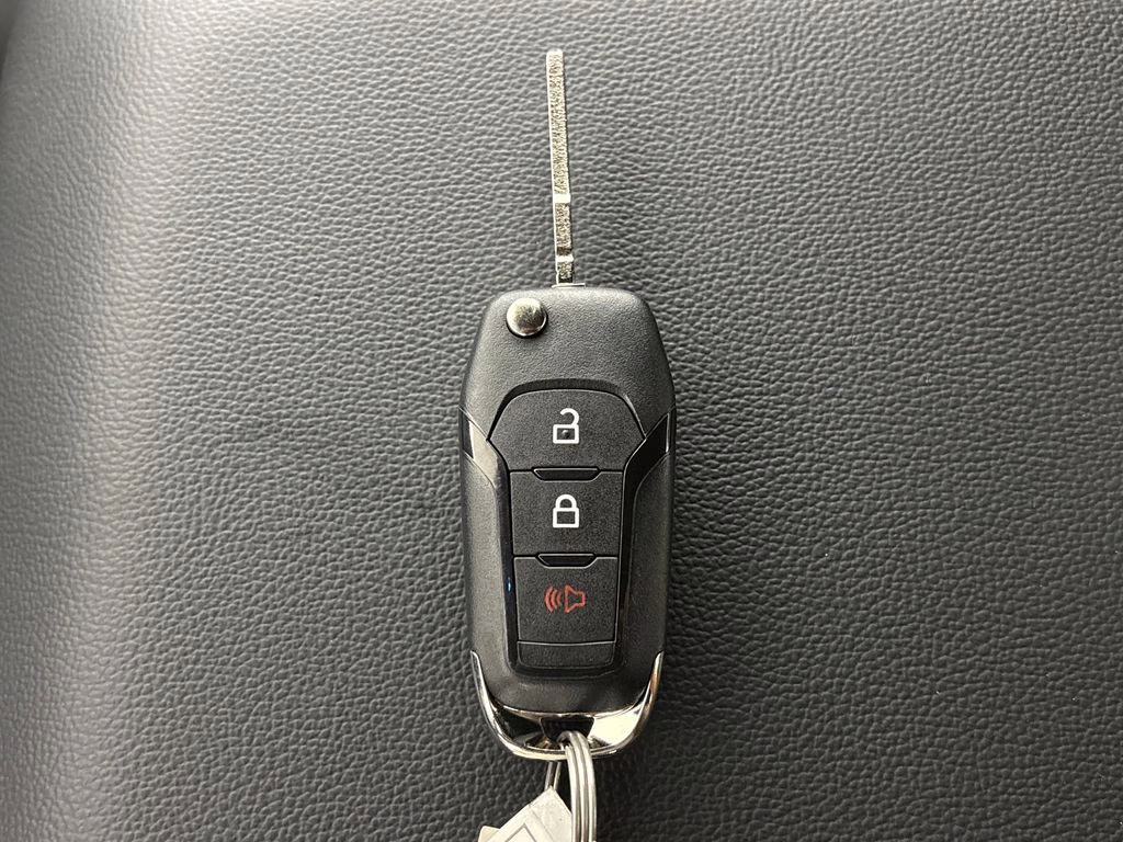 2026 Oxford White Ford F-150 XLT RWD Truck