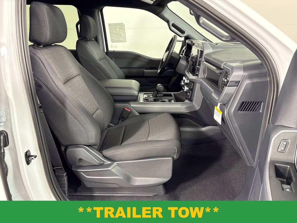 2026 Oxford White Ford F-150 XLT RWD Truck