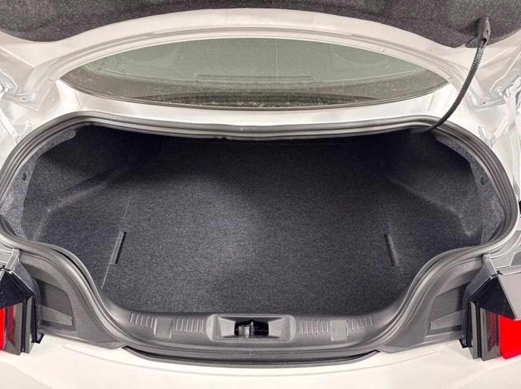 2026 Oxford White Ford Mustang GT RWD Coupe