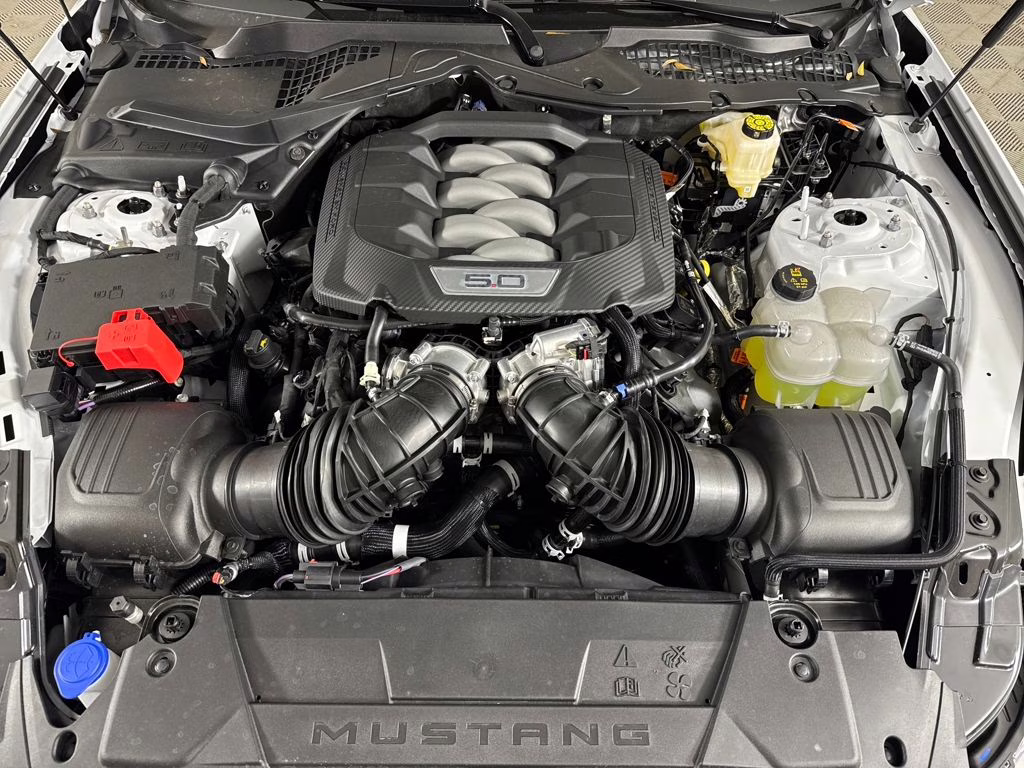 2026 Oxford White Ford Mustang GT RWD Coupe