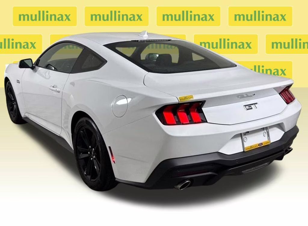 2026 Oxford White Ford Mustang GT RWD Coupe