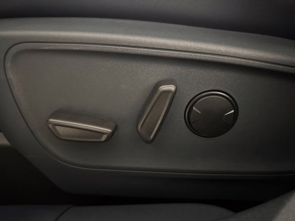 2026 Azure Gray Metallic Tri-Coat Ford Maverick Lariat AWD Truck