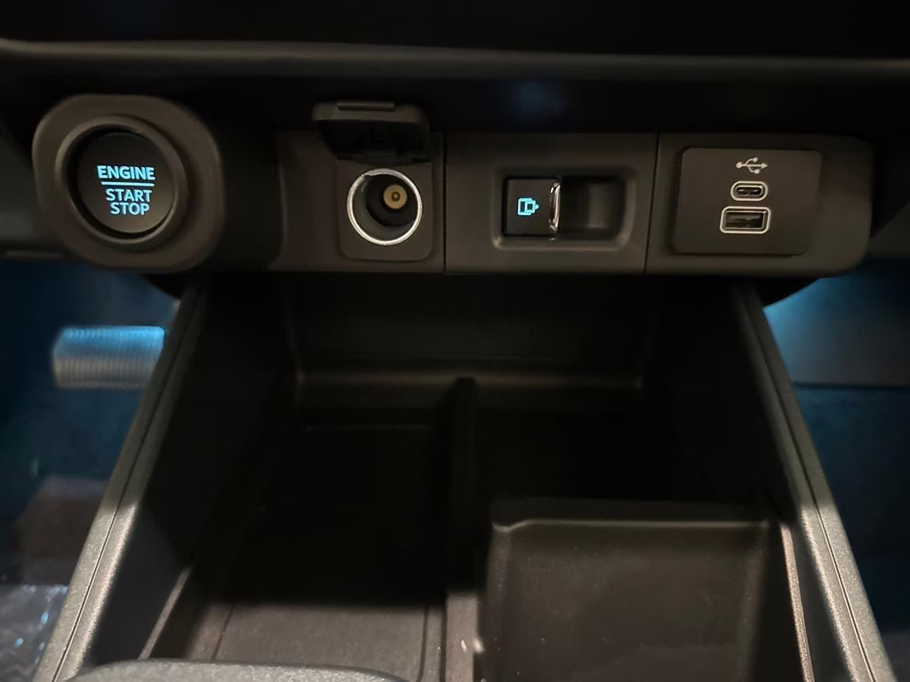 2026 Azure Gray Metallic Tri-Coat Ford Maverick Lariat AWD Truck