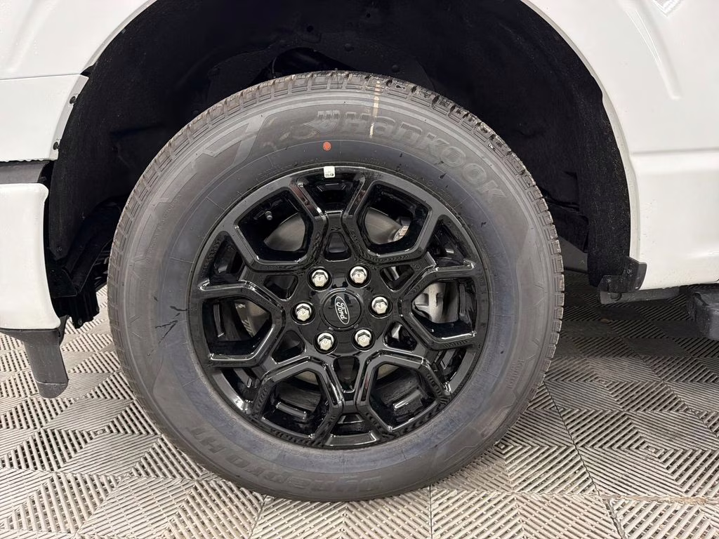 2026 OXFORD WHITE Ford F-150 XLT RWD Truck