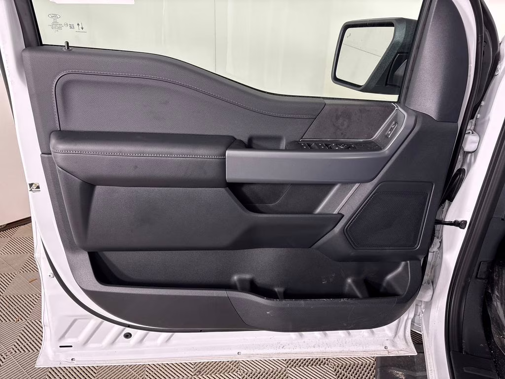 2026 OXFORD WHITE Ford F-150 XLT RWD Truck