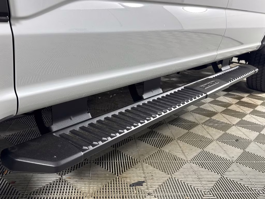 2026 Avalanche Ford Super Duty F-250 SRW STX 4X4 Truck