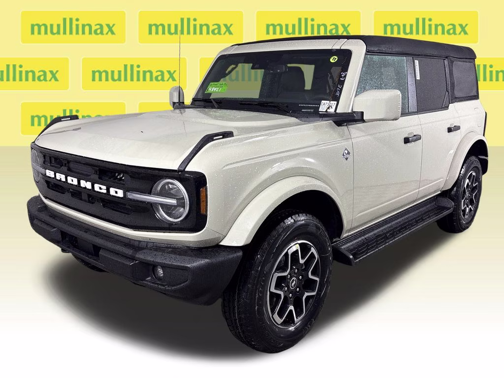 2026 Beige Ford Bronco Outer Banks 4X4 SUV