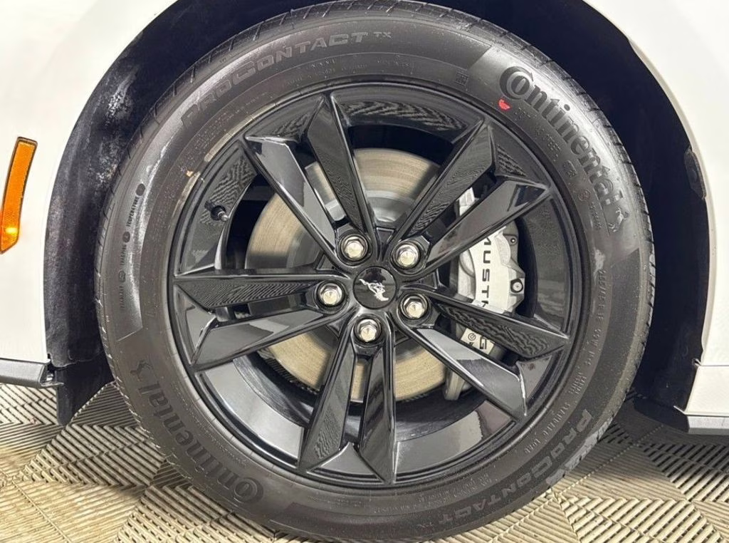 2026 Oxford White Ford Mustang GT RWD Coupe