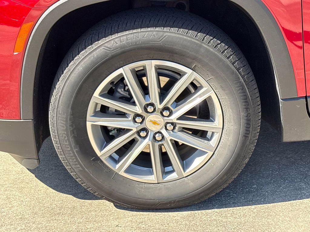 2023 Radiant Red Tintcoat Chevrolet Traverse LT FWD SUV