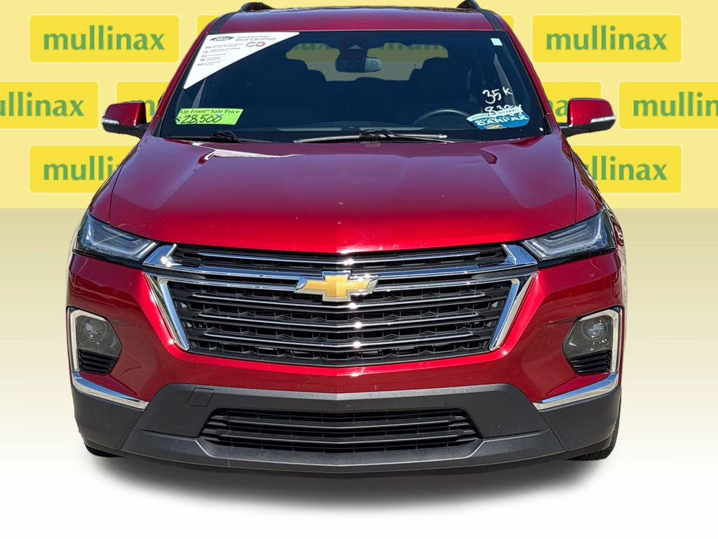 2023 Radiant Red Tintcoat Chevrolet Traverse LT FWD SUV