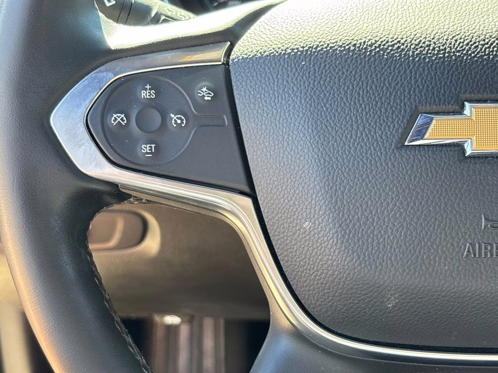 2023 Radiant Red Tintcoat Chevrolet Traverse LT FWD SUV